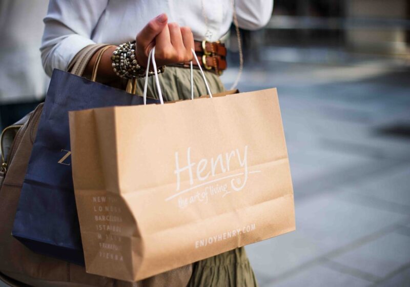 Shopping bags illustrating holiday retail and e-commerce spending.
