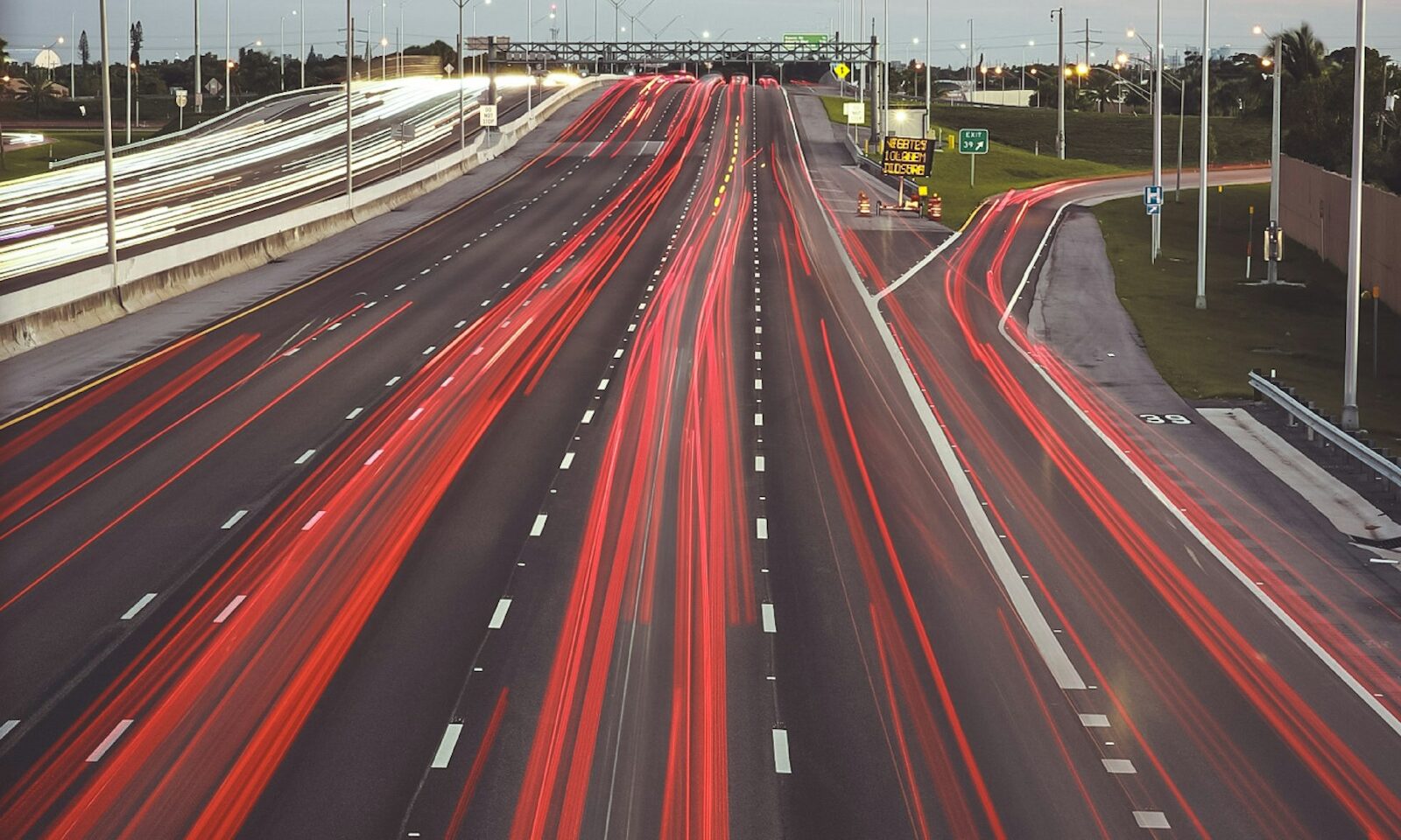 Traffic moving on a Florida highway at night